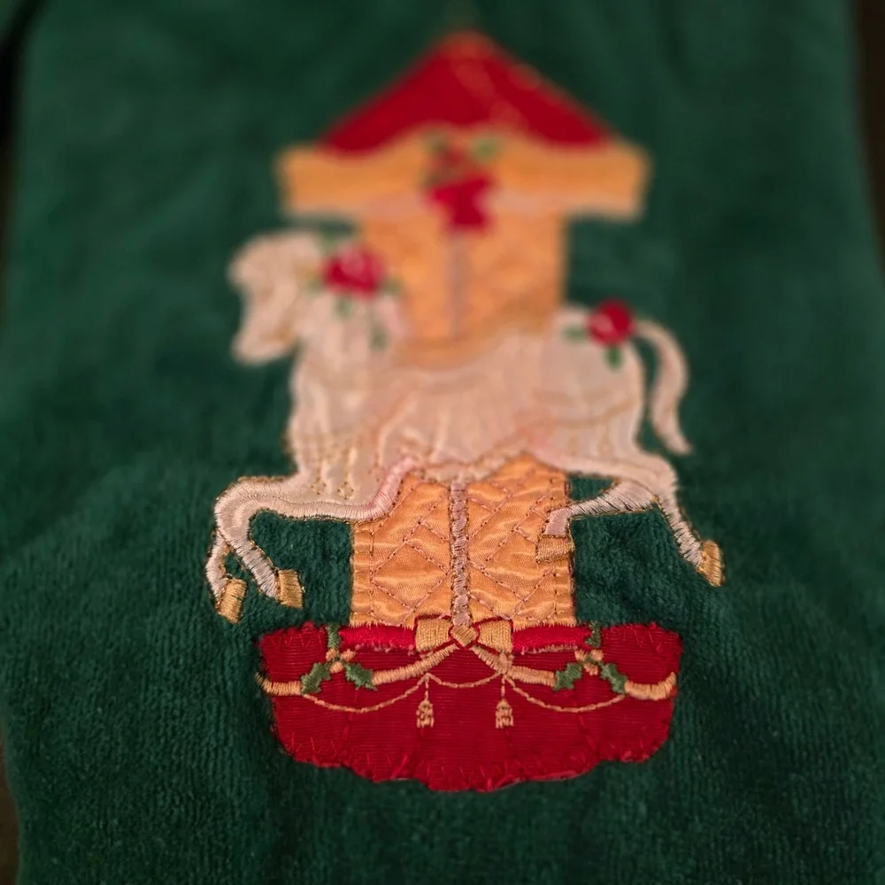 Vintage Christmas Carousel Horse Bath Towel & Washcloth Set Green Made in USA